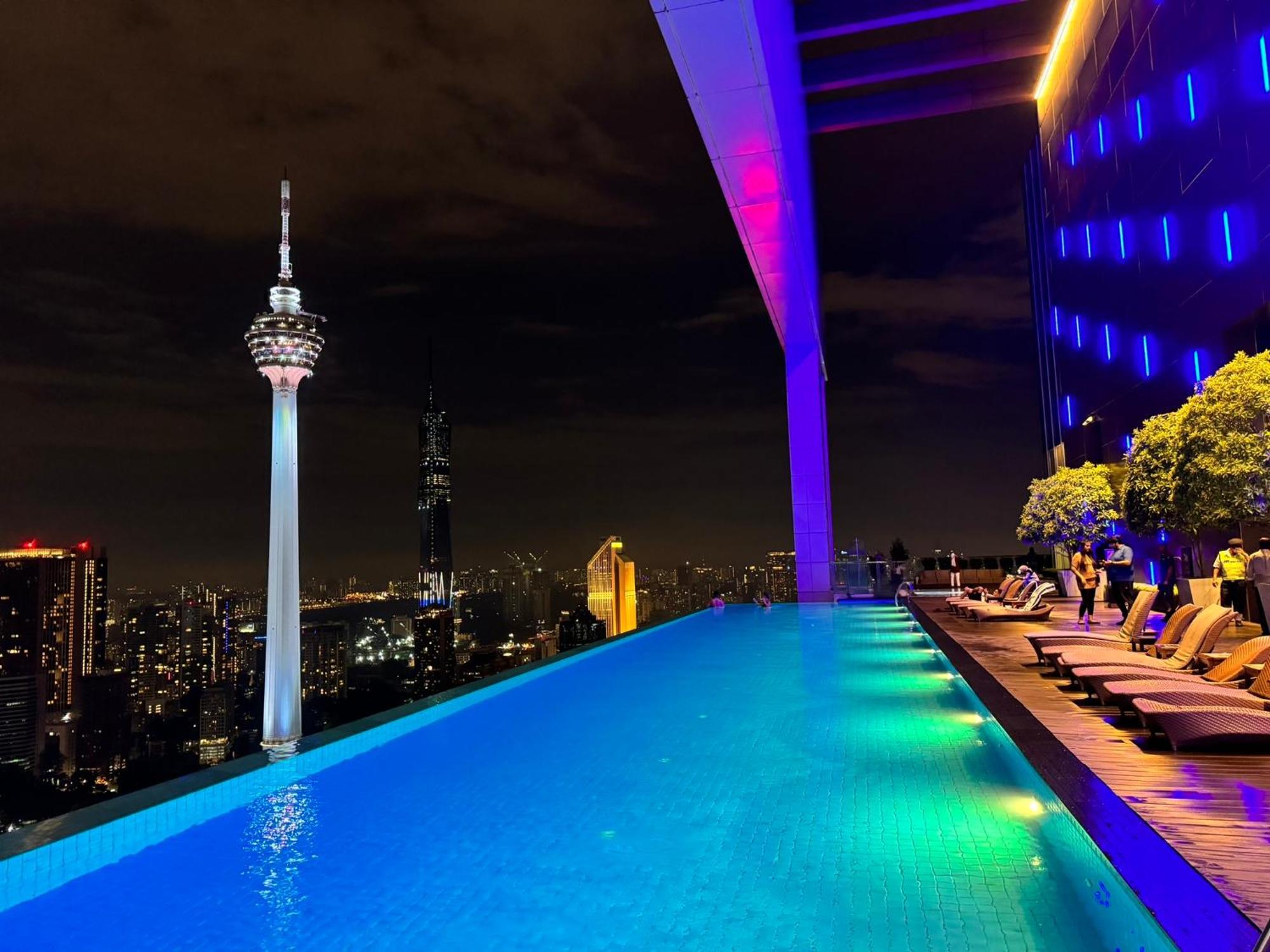 Platinum Klcc By Rainbow Suites Kuala Lumpur Exterior foto