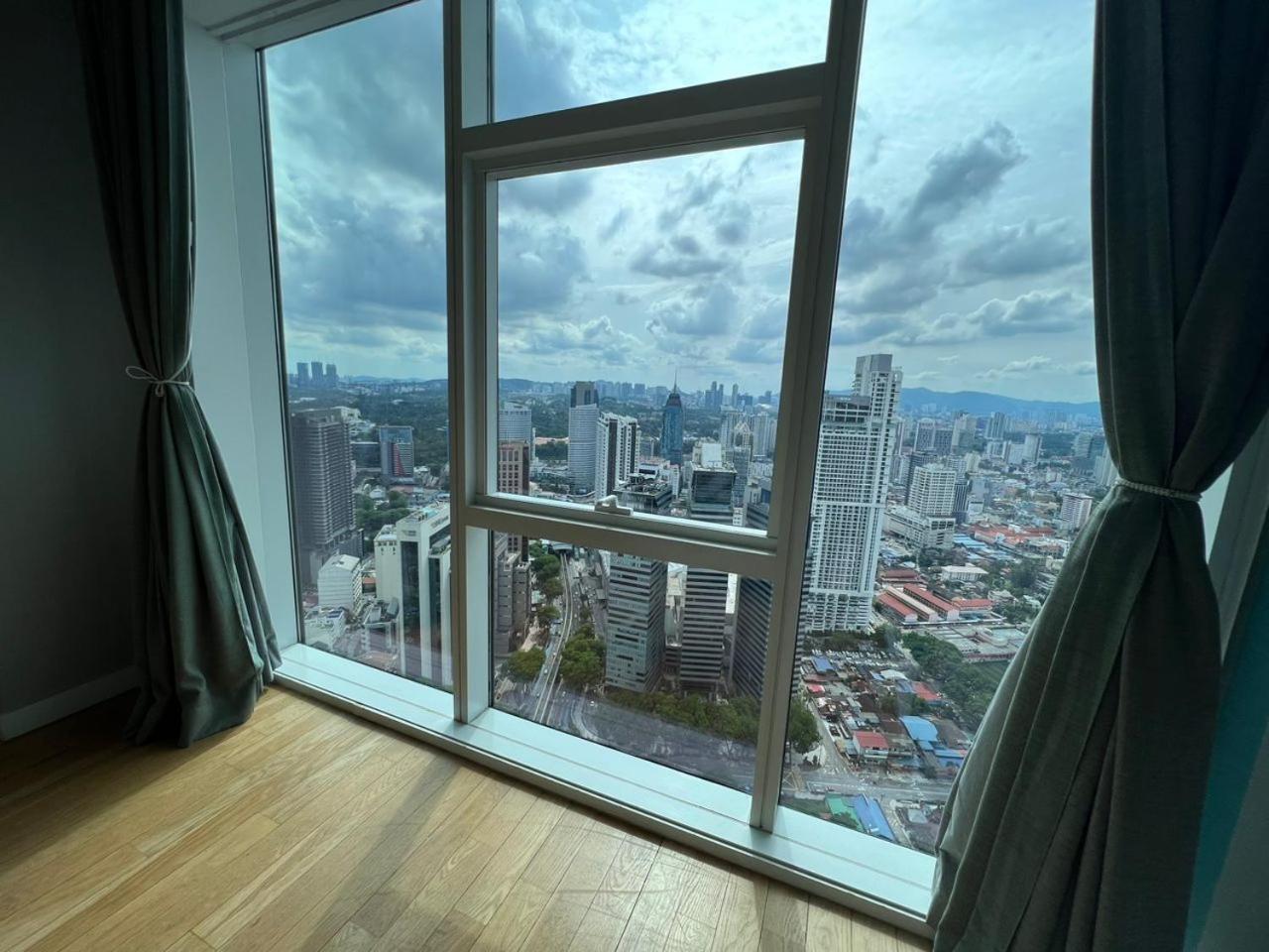 Platinum Klcc By Rainbow Suites Kuala Lumpur Exterior foto